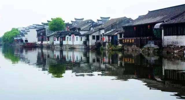 漆黑的森林逃脱